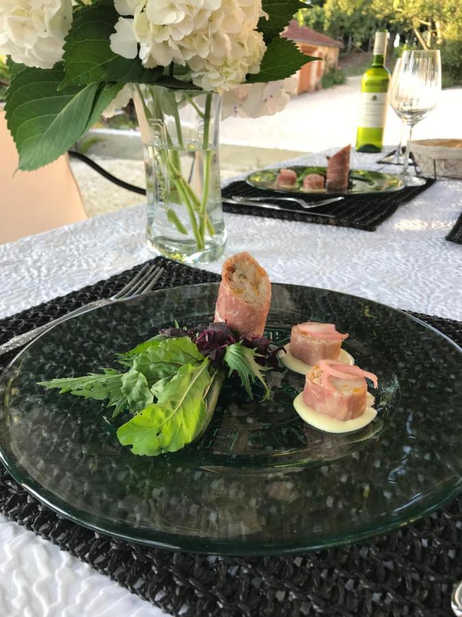 Les Ombrieres Bed & Breakfast Porcheresse ภายนอก รูปภาพ