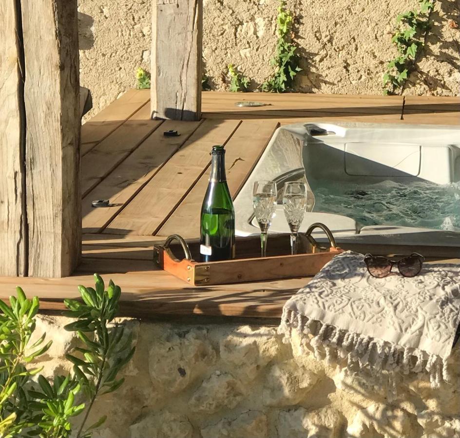 Les Ombrieres Bed & Breakfast Porcheresse ภายนอก รูปภาพ