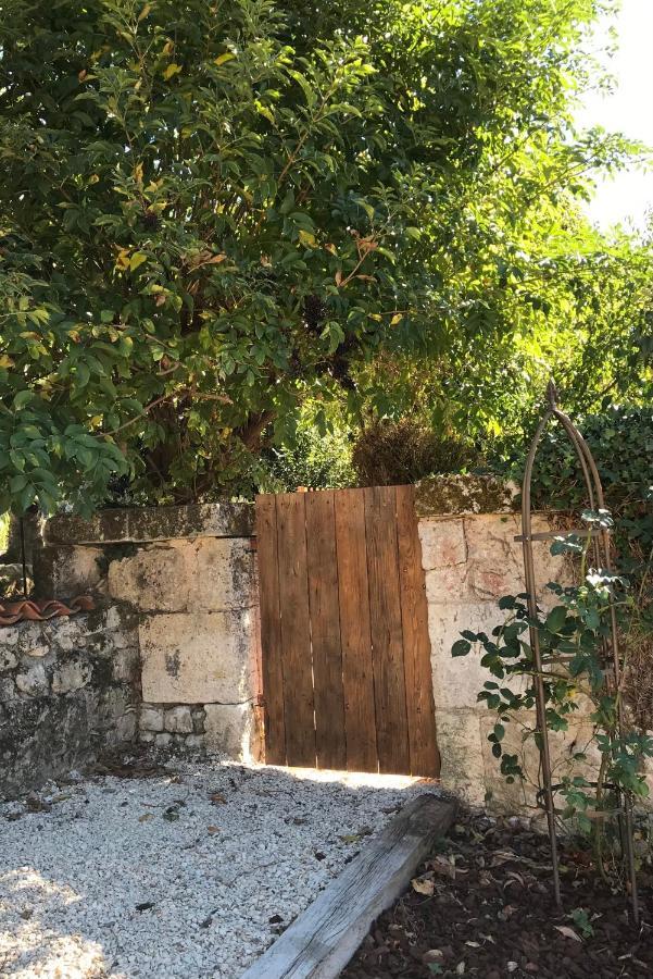 Les Ombrieres Bed & Breakfast Porcheresse ภายนอก รูปภาพ