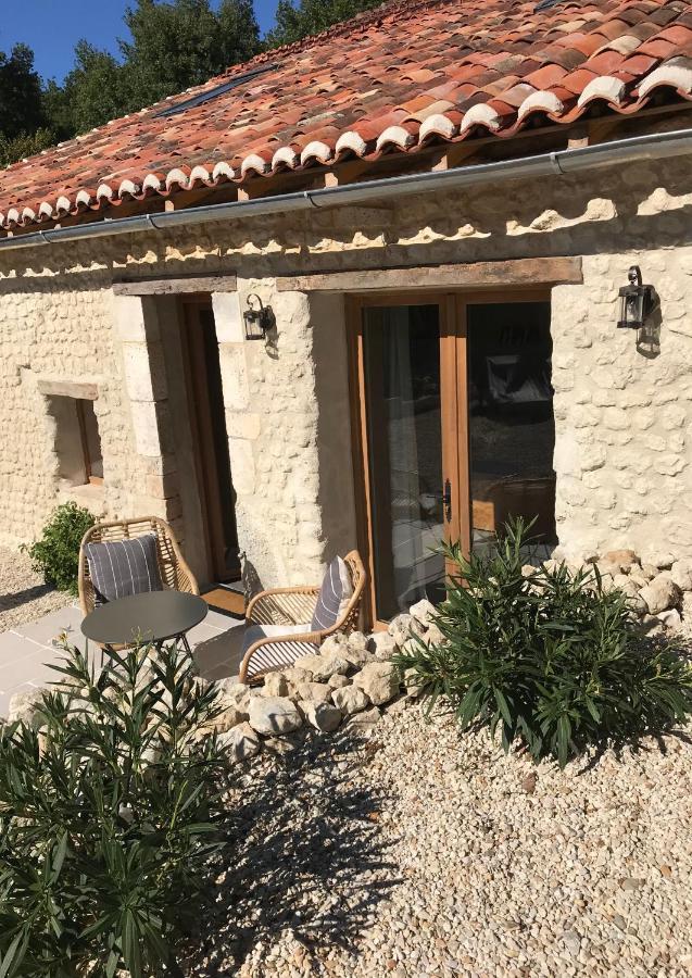 Les Ombrieres Bed & Breakfast Porcheresse ภายนอก รูปภาพ